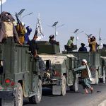 Talibanes podrían imitar la ingeniería militar Estados Unidos por vehículos y armamentos dejados en Afganistán